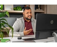 Ausinės Hewlett Packard (HP) HP Poly Voyager Free 60+ UC M Carbon Juodas Earbuds +BT700 USB-C Adapteris +Jutiklinis ekranas Charge Case