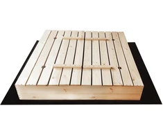 Autotune Sandbox. 140 x 140 cm. with lid. ruda
