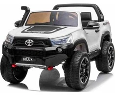 Ramiz Elektromobilis Toyota Hilux baltas