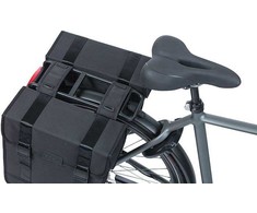 Basil Dviejų skyrių miesto kuprinė BASIL TOUR DOUBLE PANNIER BAG XL 35L, Universal Bridge System, atsparus vandeniui juoda