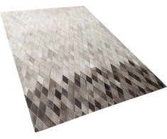 Beliani Odos skiautės kilimas 140 x 200 cm, pilkas Maldanas