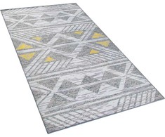 Beliani Karpetas 80 x 150 cm žalsvai geltonas CARGI