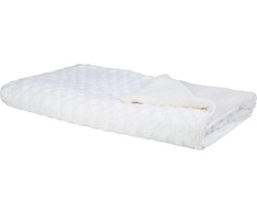 Beliani Bedsplyst 200 x 220 cm kirvis KANDILLI