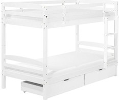 Beliani Dviaukštė lova su stalčiais REGAT pušies mediena balta 90 x 200 cm