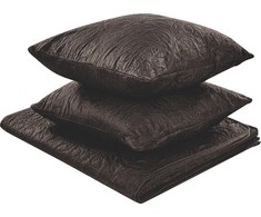 Beliani Viršelio rinkinys su pagalvėlėmis nuspaustas 160 x 220 cm rudas RAYEN