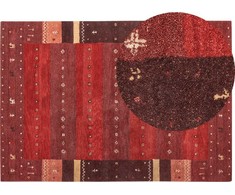 Beliani vilnos kilimas 160 x 230 cm Raudonas SINANLI Lumarko!