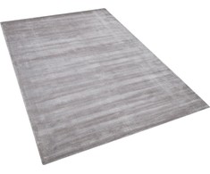 Beliani Viskozinis kilimas 140 x 200 cm šviesiai pilkas GESI II
