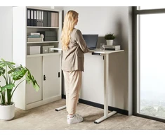 Beliani Elektriškai reguliuojamas stalas TAVARES, baltas, 120 cm x 60 cm