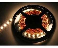 Blow Šiltai balta LED juosta 5050 5m/300