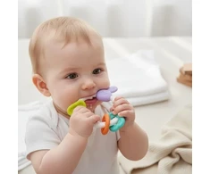 Bocioland Sensory Teether silikoninis zuikis su pakabukais 0m+