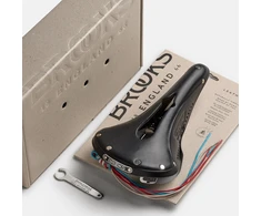 Brooks BROOKS B17 NARROW CARVED balnelis, juodas, plieniniai lankai, svoris 510 g, linija Leather