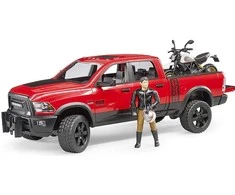 Bruder – RAM 2500 Power Wagon su Scrambler Ducati Desert Sled &amp; Driver (02502)