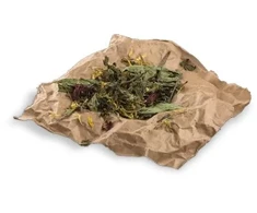 Bunny Nature AUGALŲ MIŠINYS SU HIBISKŲ ŽIEDAIS IR PETRAŽOLIŲ STIEBAIS, Šienas, 150 g, Šinšila, Degu, Nykštukinis triušis, Dilgėlių lapai, petražolių stiebai (18%), krapų stiebai, pipirmėčių lapai, kiaulpienių lapai,..., Maišelis