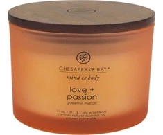 Chesapeake Bay Candle 3 dagčių žvakė – Love &amp; Passion (Grapefruit Mango)