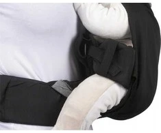 Chicco Nosidło Skin Fit juodas beauty do 9kg