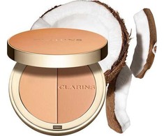 Clarins Bronzinė kompaktinė pudra 01