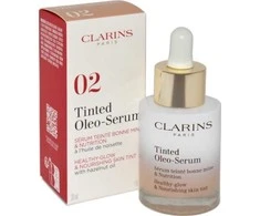„Clarins“ tonuotas aliejaus-serumo makiažas
