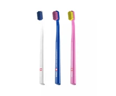 „Curaprox CS 5460 Ultra Soft“ 3 vnt dantų šepetėlis.