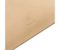 BALTAN Odinis dėklas su zamkiem do MacBooka Pro 14" M5 smėlio sp.