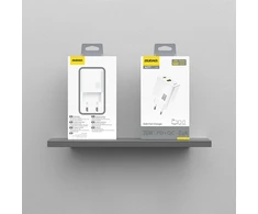 Dudao A27TEU PD 30W GaN USB-A USB-C sieninis įkroviklis - Baltas