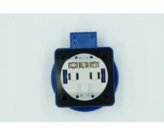 FAMATEL 1 fazės 16A 3P 230V IP67 13960F skydo lizdas