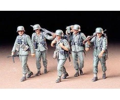 Tamiya Vokiečių kulkosvaidžio įgula žygyje 1/35 figūrėlių rinkinys (35184)
