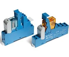 Finder Relės sukabinimo modulis 15,8mm 2P 8A 24V DC, AgNI kontaktai, sraigtiniai terminalai, DIN 35mm bėgio (48.52.7.034.0050SMA)