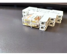 Finder Relės sujungimo modulis 2P 8A 24V DC 15.8mm SAUGOS relė EN 50205 B TIPAS 48.12.9.024.5007SMA