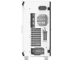 Big Thermaltake AX700 TG Snow Baltas