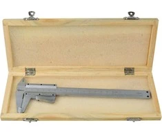 Geko Caliper 150mmx0.02 GEKO, automatinis blokavimas/medinis/ (50)