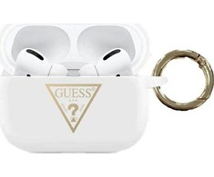 Guess silikoninis Triangle Logo apsauginis dėklas, skirtas AirPods Pro baltas