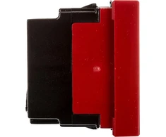 Hager tehalit.GB-EG Kištukinis lizdas su įžeminimu 33st. vienvietis 45x45mm be halogenų raudonas EER1333020