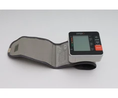 Hi-Tech Medical kraujospūdžio matuoklis Elektroninis riešo kraujospūdžio matuoklis 90 matavimų PANGAO PG800A11