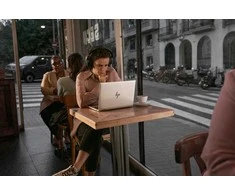 Nešiojamas kompiuteris HP EliteBook X Flip G1i 14 AI – Ultra 7 258V | 14" – 2,5K – lietimui jautrus ekranas – 120Hz | 32GB | 1TB | 5G | Win11Pro | Tamsiai mėlynas