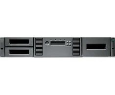 Serveris HPE saugykla MSL2024 juostų biblioteka 1x MSL LTO-8 SAS diskas 15x LTO-8 30TB duomenų kasetės