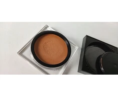 „Huda Beauty Tantour Bronzing Bronzer“ kompaktiška pudra, suteikianti įdegio efektą, 11 g