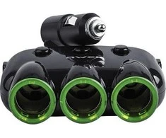 AWEI įkrovimo šakotuvas C-353 12V + 2 USB, juodos spalvos