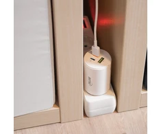 InLine® USB PD maitinimo šaltinis, GaN įkroviklis, 3 prievadų, dvigubas USB-C + USB-A, 65 W, baltas