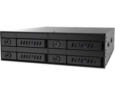CHIEFTEC 1 x 5,25 colio skyrius, skirtas 4 x 2,5 colio S-ATA HDD karštai keičiamam metalui