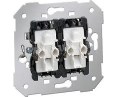 Kontakt-Simon Step connection Simon 82 dvivietis su vidinio apšvietimo 10AX mechanizmu (75394-39)