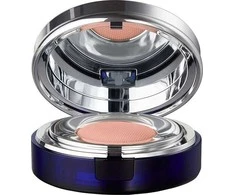 Dviejų dalių rinkinys, „La Prairie“, „Skin Caviar Essence In“, kompaktiškas makiažo pagrindas, NC05, „Petale“, SPF 25, 2 vnt., 15 g