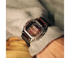 Laikrodis CASIO G-SHOCK modelis THE ORIGIN METAL COVERED - RAINBOW BRICK WALL SERIE