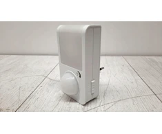 Sieninis šviestuvas Lampka wtykowa do gniazdka REV REV LED Plug-In Wall Light with Motion Detector 2,5W baltas