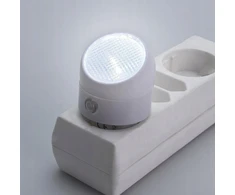 Sanico LED naktinė lempa į lizdą su sutemų jutikliu balta