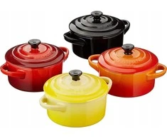 „Le Creuset“ akmens masės indų rinkinys iš 4 mažų, 10x5 cm raudonų puodų