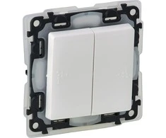 Legrand Valena Gyvosios žvakidės jungtis dvigubos hermetiškos IP44 10AX balta (752155)