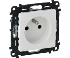 Legrand 2P + Z 16A 250V lizdas be apertūros varžtai (753185)