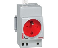 Legrand Modulio lizdas 2P + Z 10 / 16A su bėgių dangčiu G382 (004282)