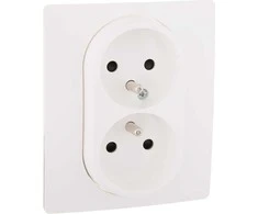 Legrand Lizdas dvigubas kompaktiškas 16 A 250 V su baltomis langinėmis (764541)