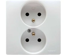 Legrand Plug kištukinis lizdas su įžeminimu 16A 250V baltas - 664541